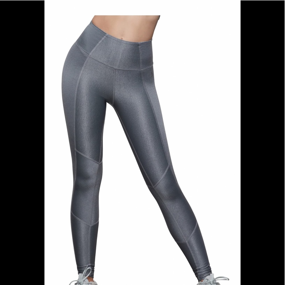 Good American Rib Leggings in Smoked Pearl